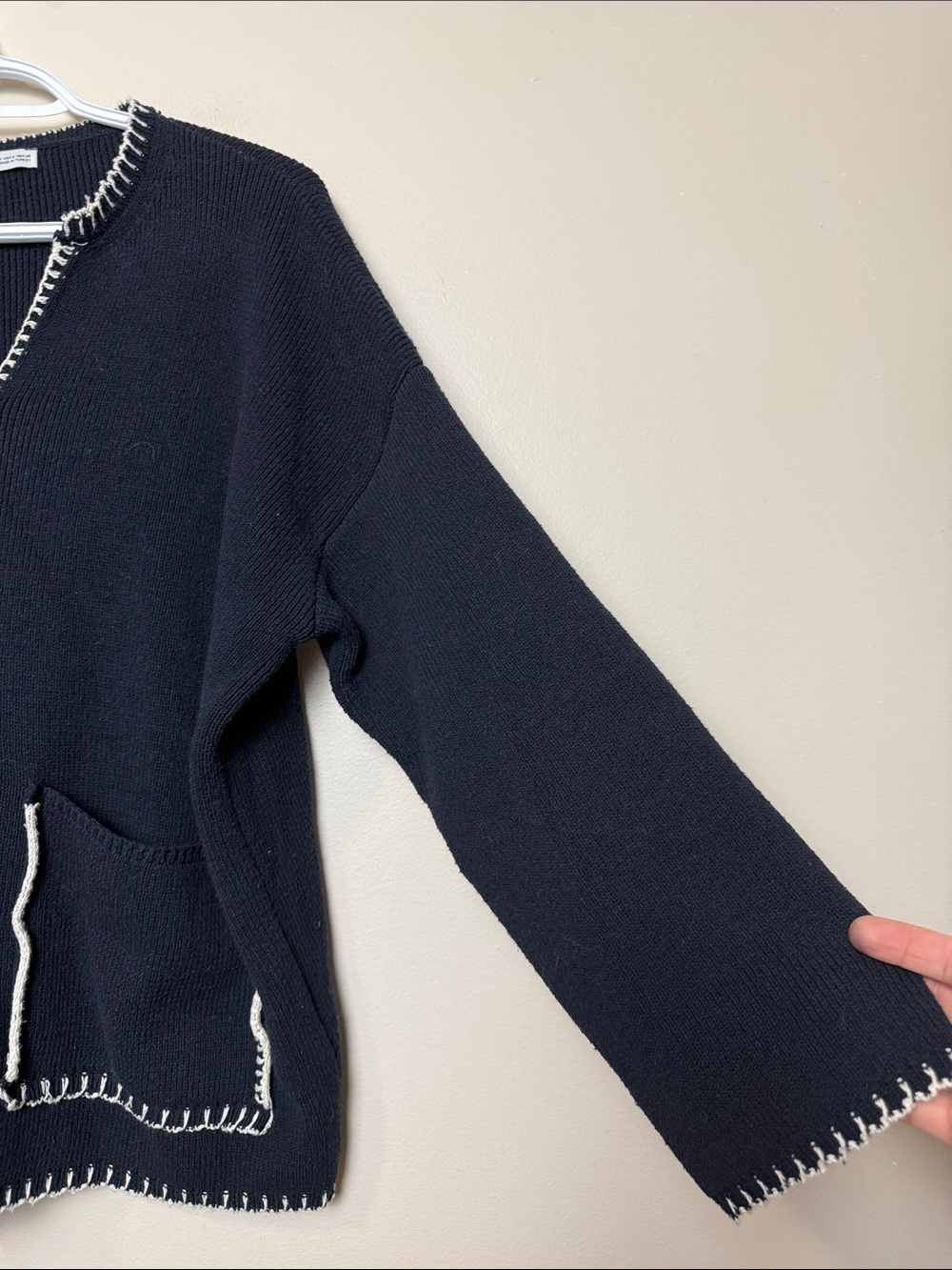 Zara Black V-Neck oversized thick Sweater with White Contrast Stitching size s - Picture 7 of 7